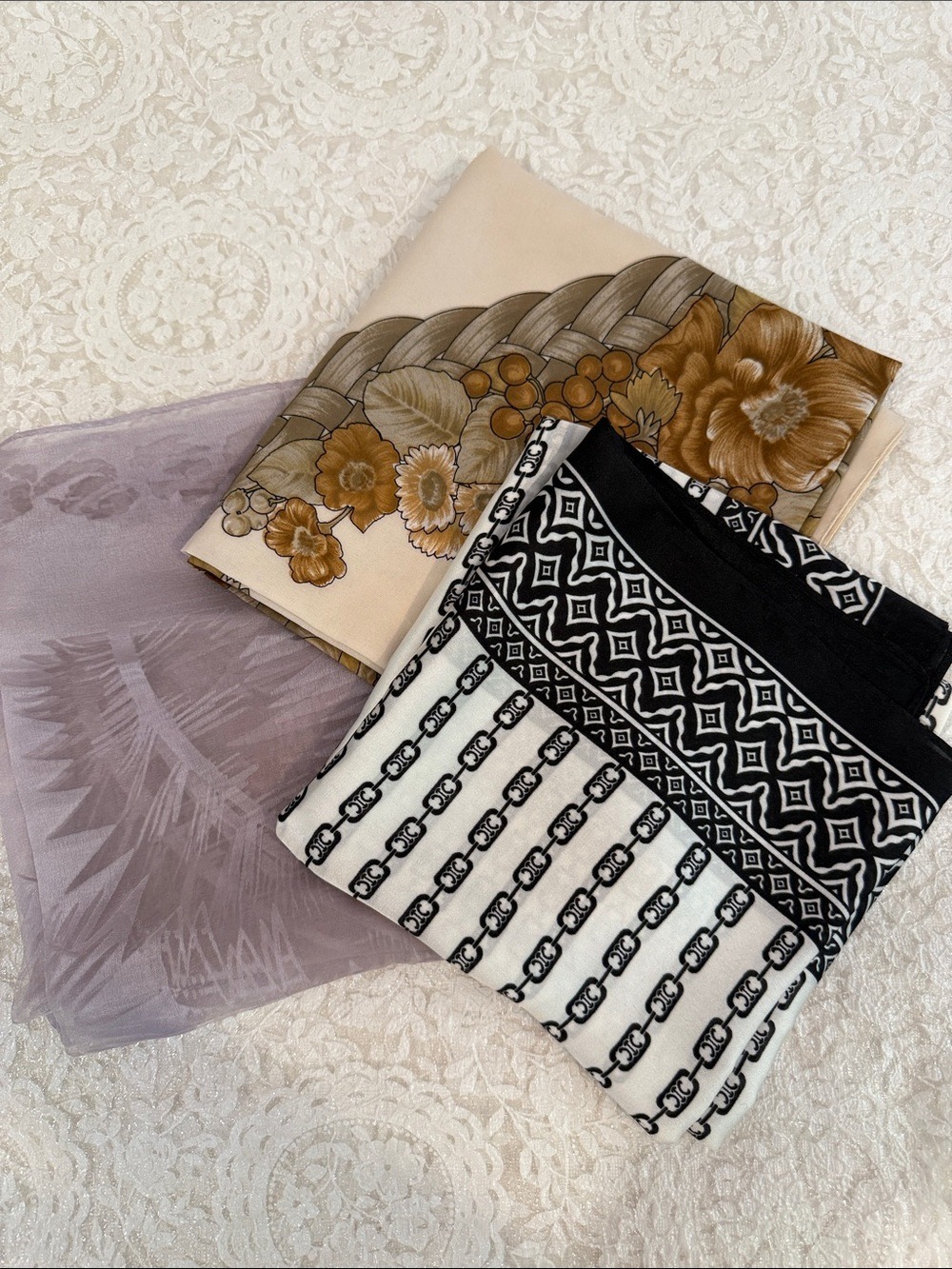 Black and White Geometric polyester Scarf - Picture 16 of 16